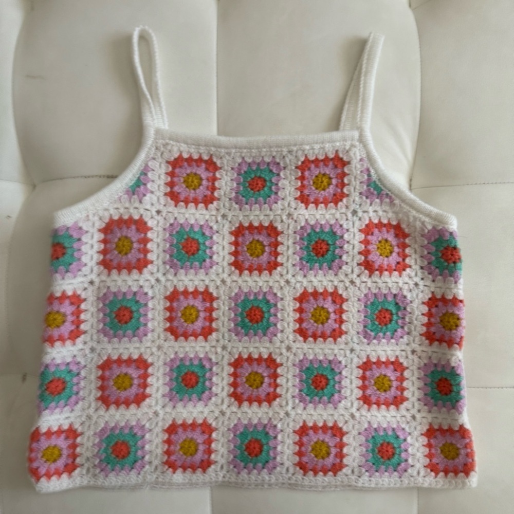 GIRLS YOUTH KNIT GRANNY SQUARE Tank top size large (10/12)